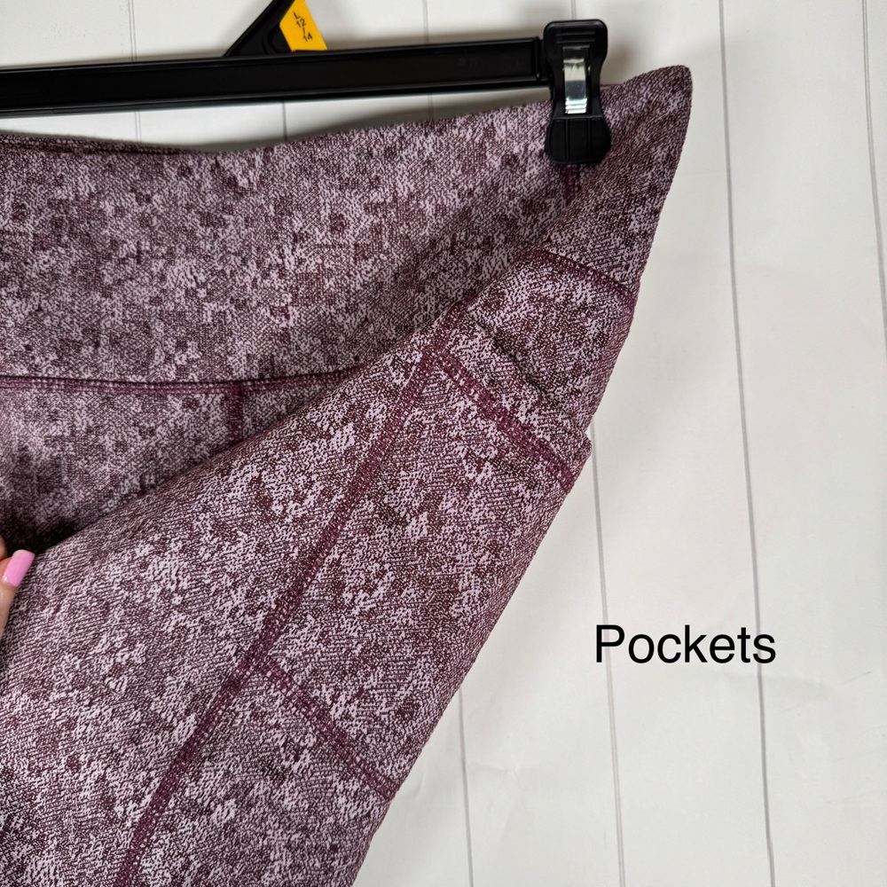 Mondetta Performance Luxury Sporty Purple Print Leggings Workout Yoga size Large - Picture 3 of 9